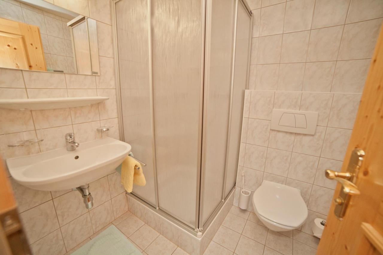 Chasa Per La Punt Apartment Galtuer Exterior photo