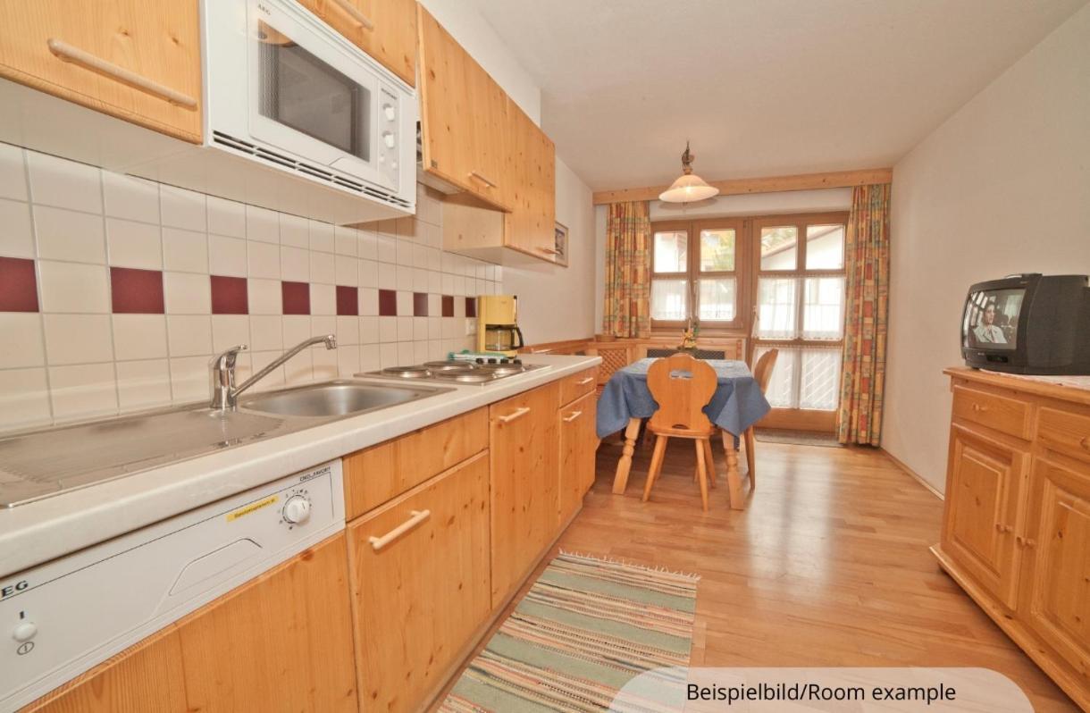 Chasa Per La Punt Apartment Galtuer Exterior photo
